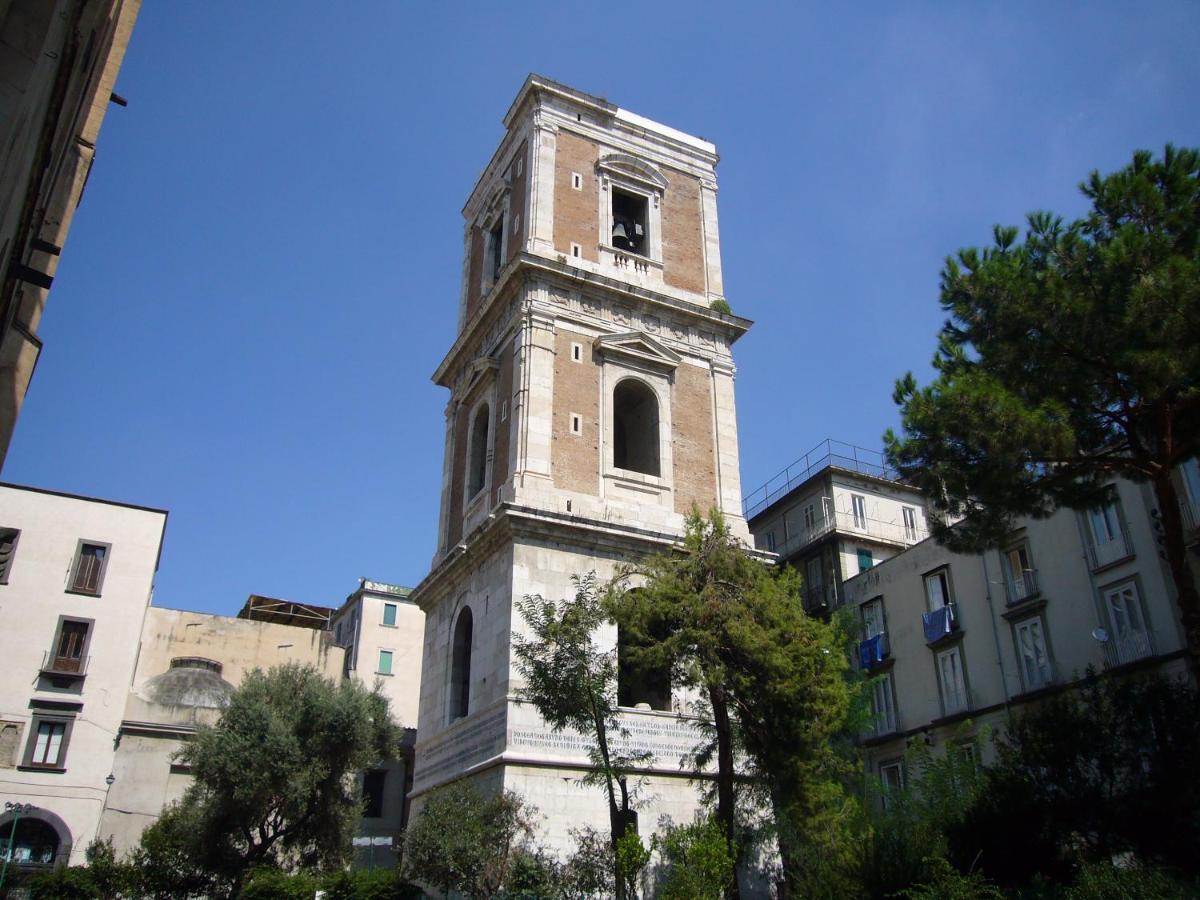 B&B Le Stanze Di Santa Chiara Nápoles Exterior foto